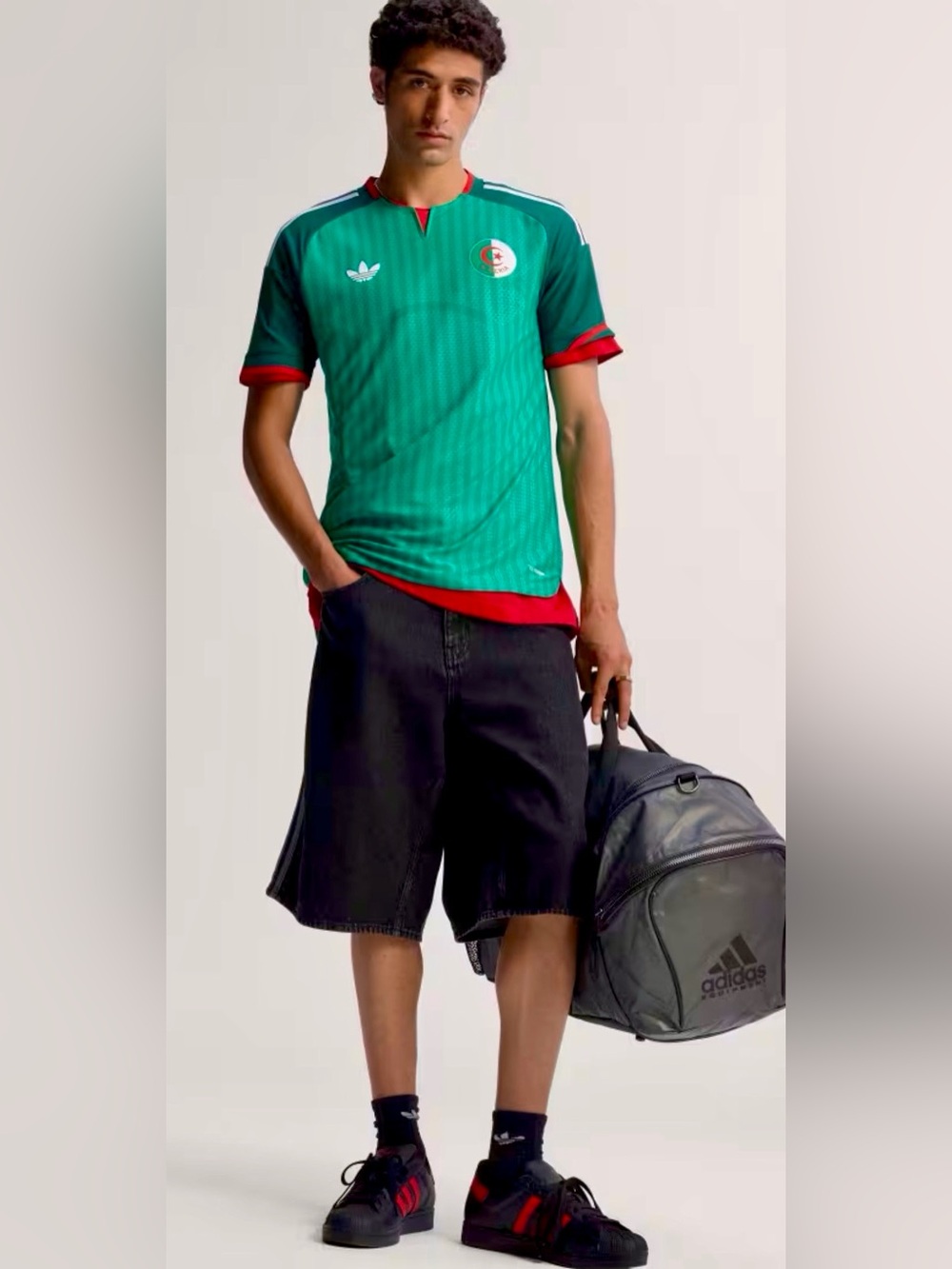 ALGERIA 26 AWAY
AUTHENTIC JERSEY
Men Performance